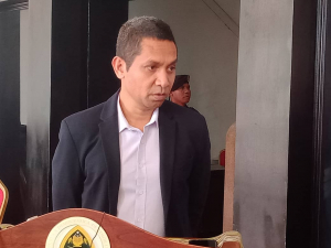 MOP Salvador Pires ko’alia ba jornalista sira iha palasiu Governu )10:9)