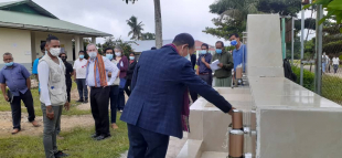 Enkaregadu Negósiu interinu EUA, Thom Daley ho Diretór Unicef no Diretór Jerál MS, inklui entidade sira iha Baukau viziita hela fasilidade fase liman iha Venilale, kinta (27/01).