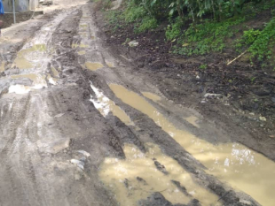 kondisuan Estrada Postu Administrativu Laklo, Munisipiu Manatutu. 