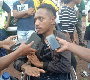 Defisiente Andre da Costa Conis Soares.