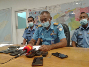 Portavóz Komando Jerál PNTL, Superintendente Xefi, Arnaldo de Araújo koalia hela ba média sira liuhosi konferénsia imprénsa iha komjer Kaikoli, segunda (08/02