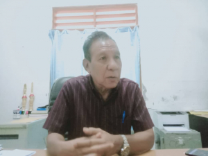 Admistradór postu Baukau Villa, Munisípiu Baukau, Francisco Ximenes ko&#039;alia hela ba media sira iha kna’ar fatin Villa antiga, kuarta (10/11).