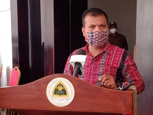 SEFOPE Juliao da Silva ko&#039;alia ba jornalista sira hafoin hasoru-malu ho Primeiru Ministru iha palasiu governu, tersa (09/06).