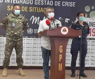 dr. Rui Maria de Araujo, portavoz Sentru Integradu Jestaun Krize kona ba Covid 19, ko&#039;alia ba jornalista sira iha Sala Situasaun iha CCD (20/4)