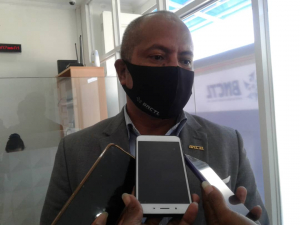Diretor BNCTL, Brigido de Sousa ko&#039;alia ba Jornalista sira, iha Kuluhun, Dili (14/4)