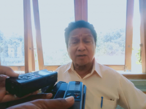 Prezidente Autoridade Munisípiu Baukau, Olivio Freitas ko&#039;alia hela ba media sira iha Baukau, segunda (13/12).