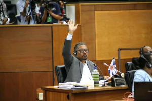 Deputadu, Adriano do Nacimento.