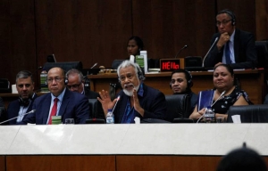 Xefe Negosiador Prinsipal Fronteira Maritima Xanana Gusmao halo hela esplikasaun iha Plenaria Parlamentu Nasional iha Kuarta Feira (17/07)
