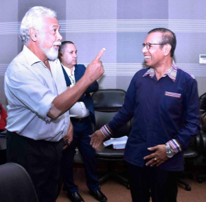 Komandate ein xefe Kayrala Xanana Gusmão no atuál Primeru Ministru (PM) Taur Matan Ruak.