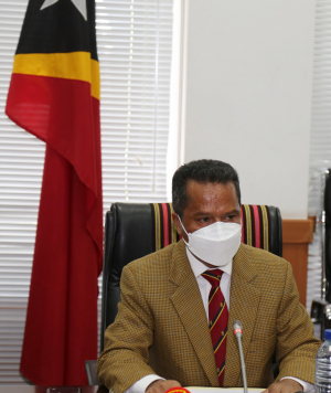 Prezidente Parlamentu Nasional (PPN), deputadu Aniceto Longuinhos Guteres Lopes lé hela Konferensia imprensa iha sala  Parlamentu Nasional (PN), sexta (19/3).