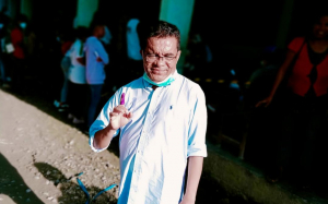 Kandidatu Prezidente Repúblika ho númeru sorteiu 13, Martinho Gusmão partisipa eleisaun iha Suku Bahu Baukau, sabadu (19/03).