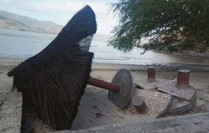 Uma oan iha fatin Turizmu Cristo Rei ne&#039;ebe kondisaun at ona.  