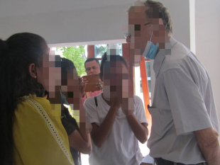 Labarik sira husi RAEO ne&#039;ebé deskonfia hetan violasaun seksual, ko’alia ho matan been, bainhira hasoru eis Padre RD, hafoin akompaña julgamentu iha Tribunal Rekursu (TR) iha Kaikoli, kinta (10/06).