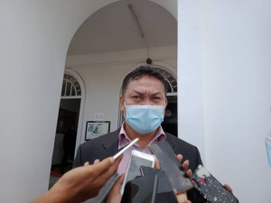 Ministru Turizmu, Komérsiu no Indústria, José Lucas do Carmo da Silva ko&#039;alia ba Jornalista hafoin hasaoru malu ho Primeiru Ministru taur Matan Ruak iha Palasiu Governu Dili, (6/1)