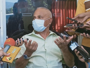Xefe Bankada CNRT, Duarte Nunes ko&#039;alia ba Jornalista sira iha resintu Parlamentu Nasional (13/5)